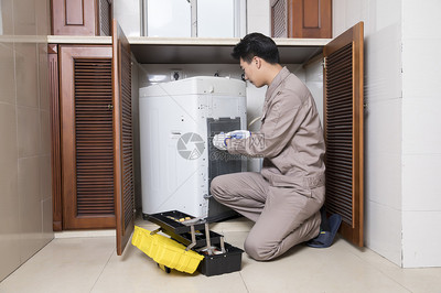 工人家电维修洗衣机